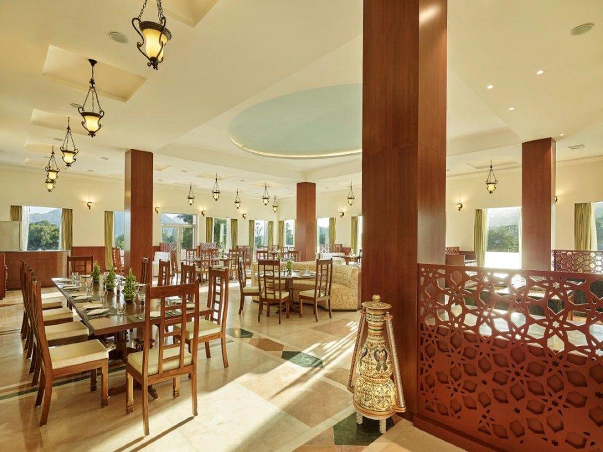 Hotel Pratap Mahal Pushkar Ihcl Seleqtion Extérieur photo