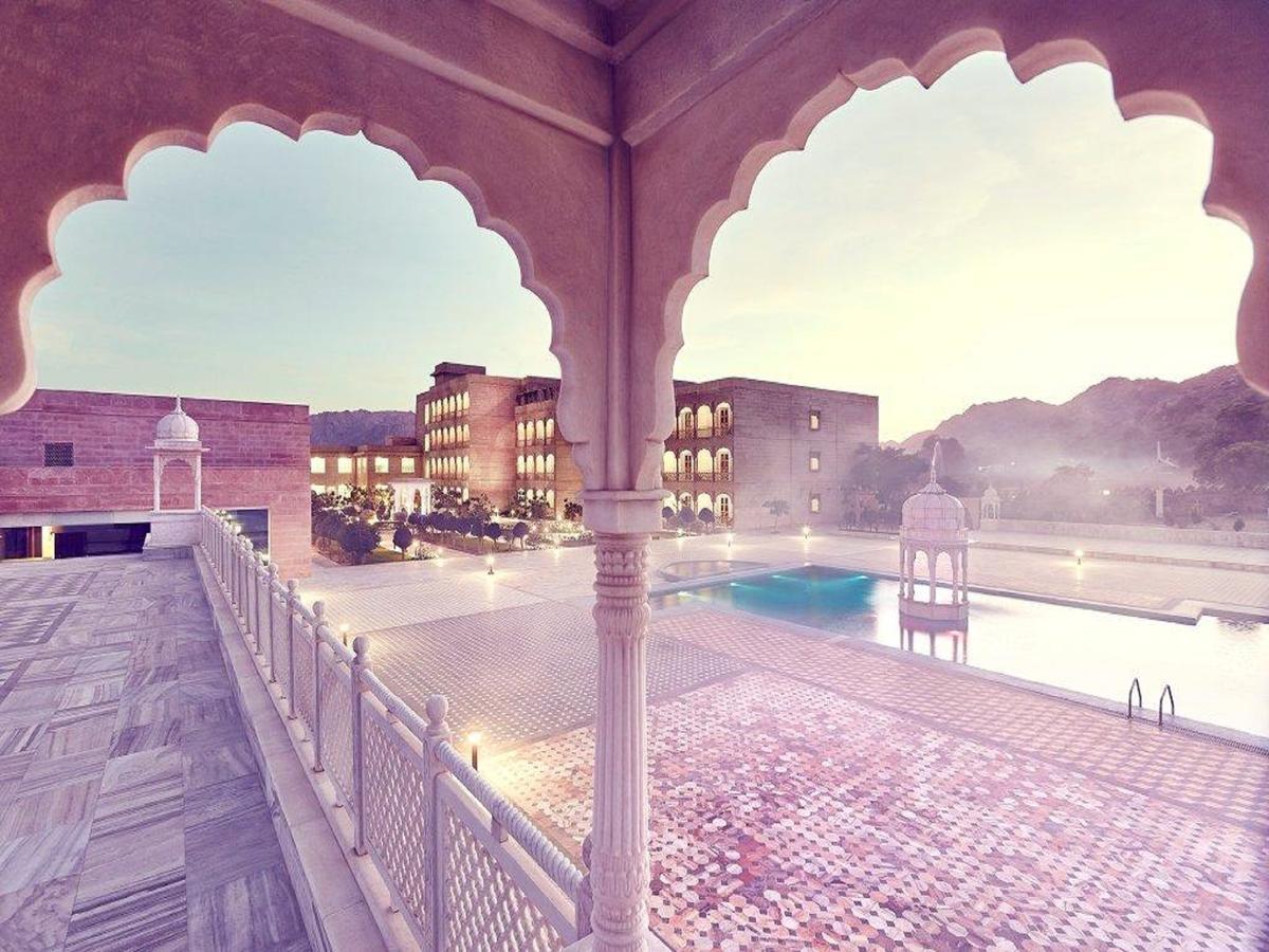 Hotel Pratap Mahal Pushkar Ihcl Seleqtion Extérieur photo