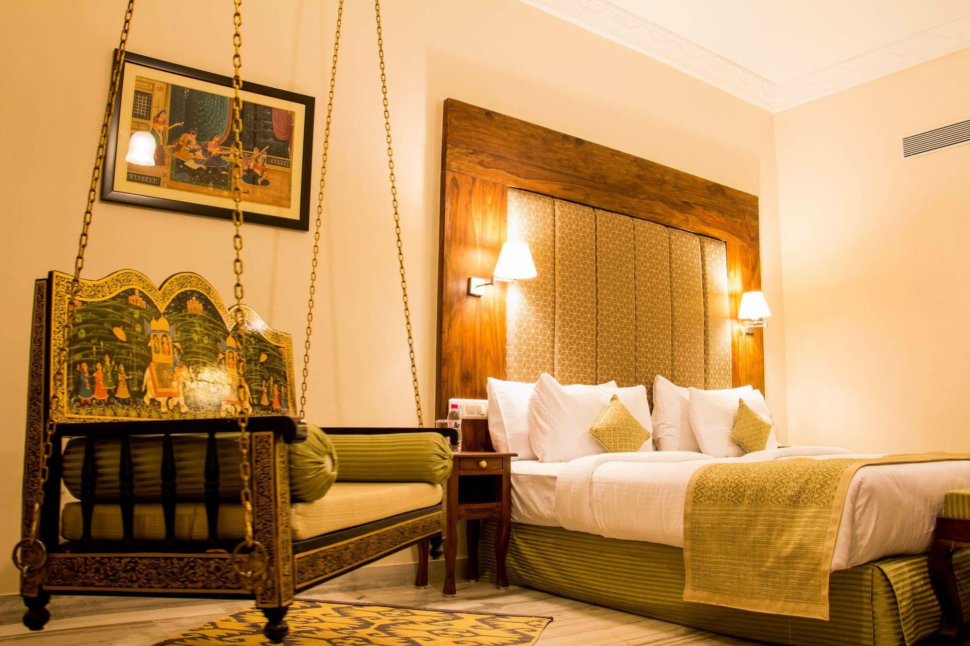 Hotel Pratap Mahal Pushkar Ihcl Seleqtion Extérieur photo
