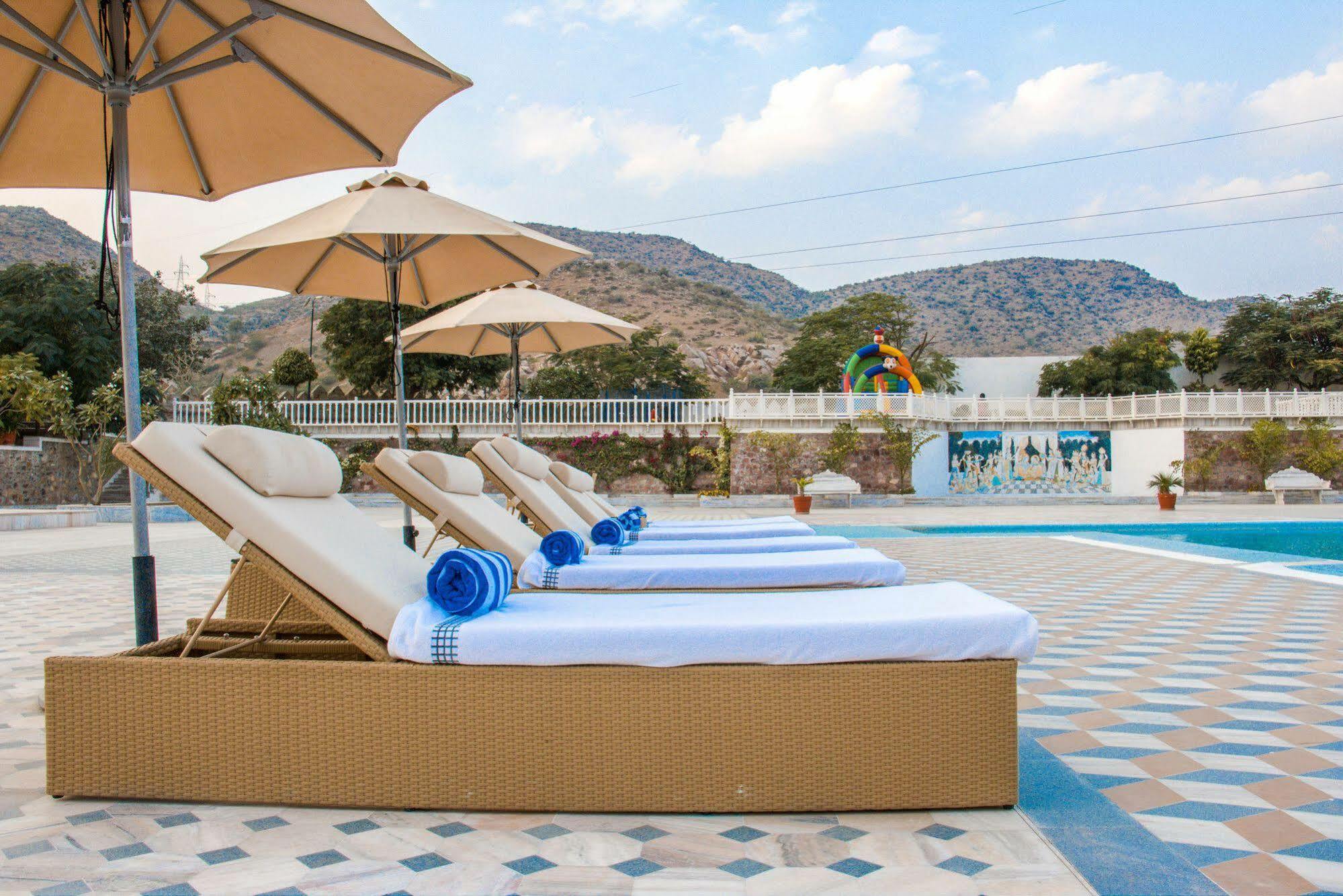 Hotel Pratap Mahal Pushkar Ihcl Seleqtion Extérieur photo